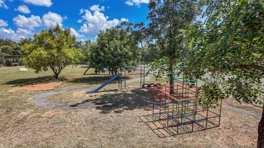 2 Bedroom Property for Sale in Utopia Nature Estate North West